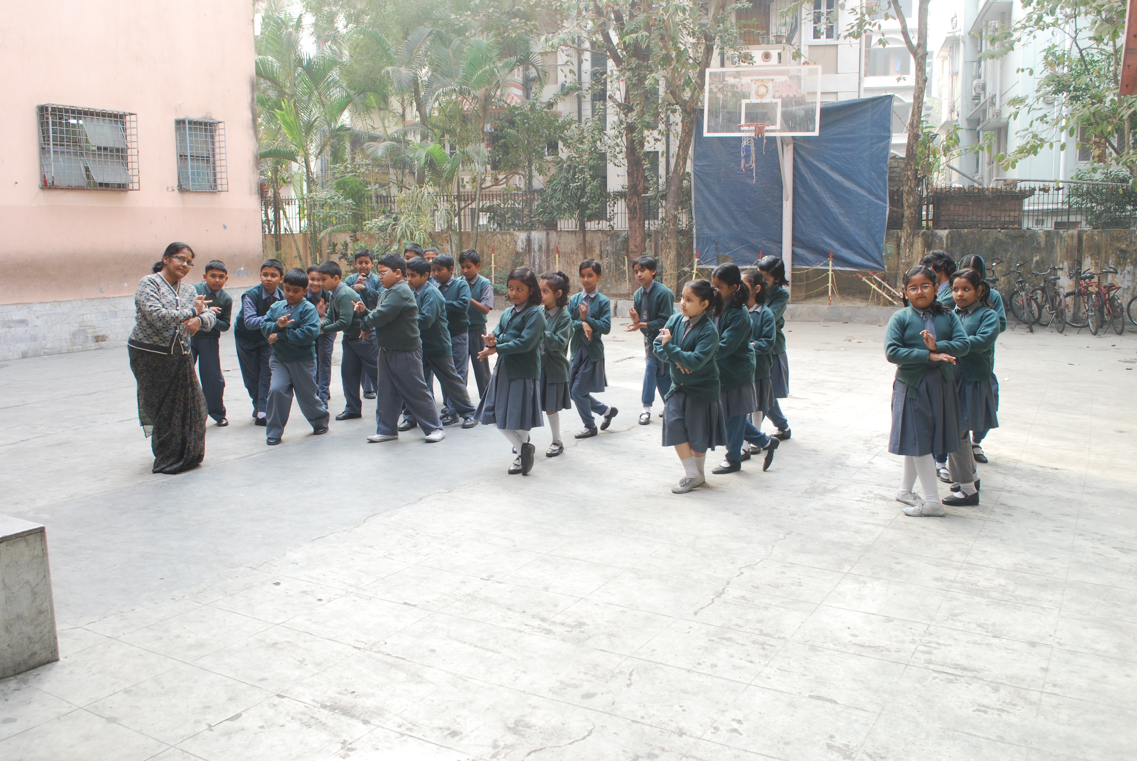School — photo 3