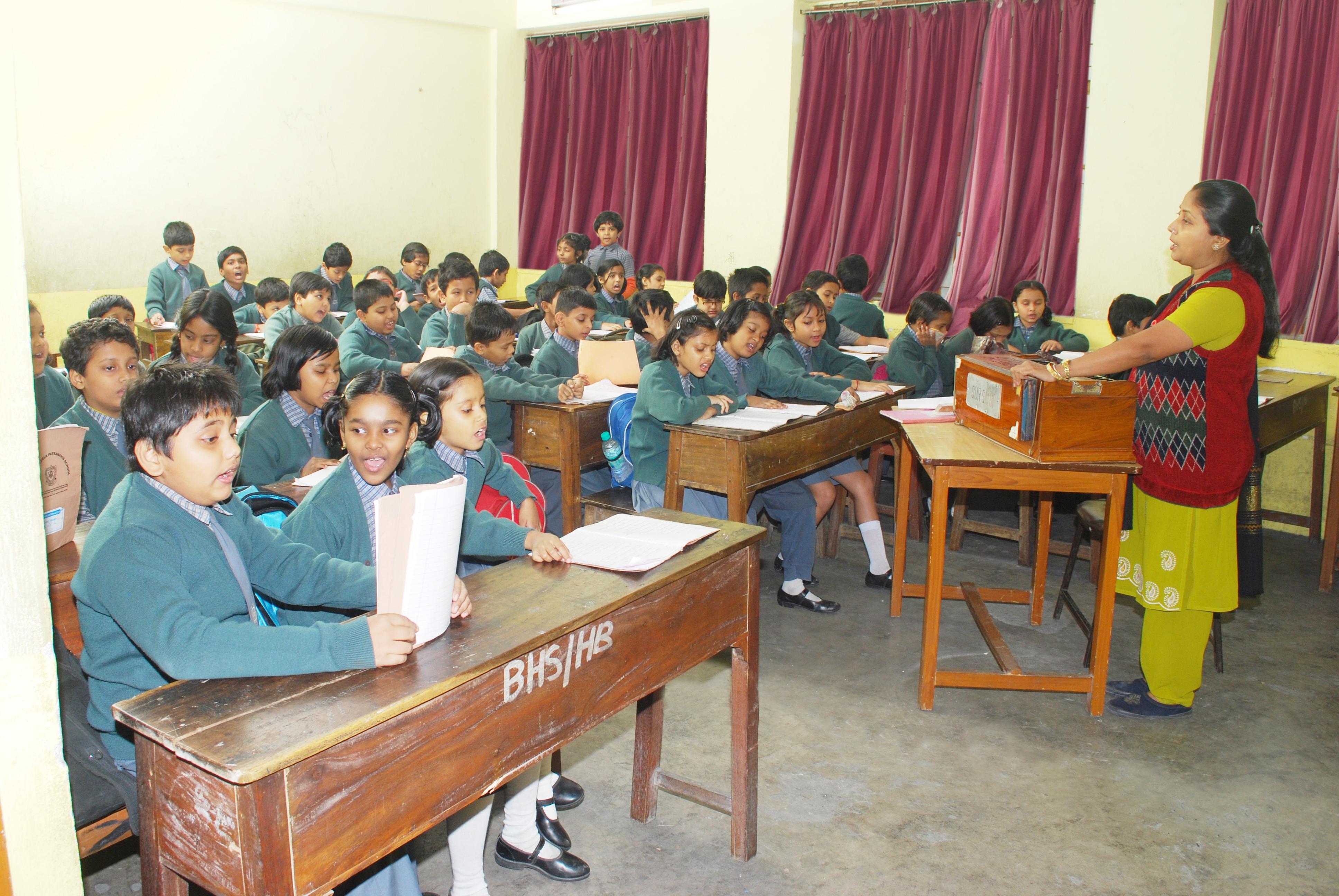 School — photo 4